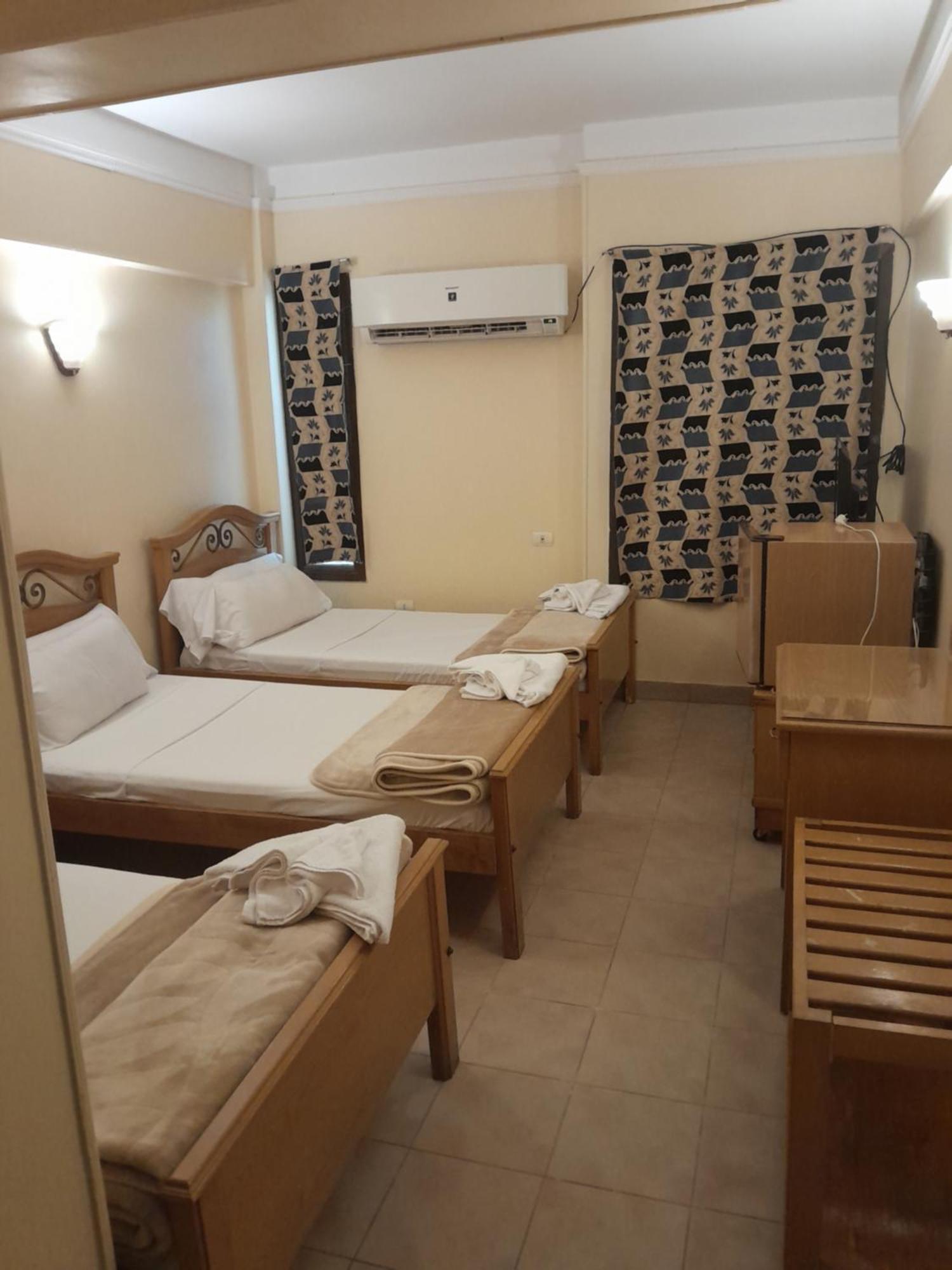 Applicators Hotel Абу Симбел Екстериор снимка