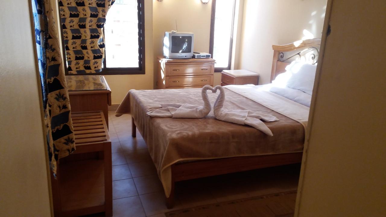 Applicators Hotel Абу Симбел Екстериор снимка