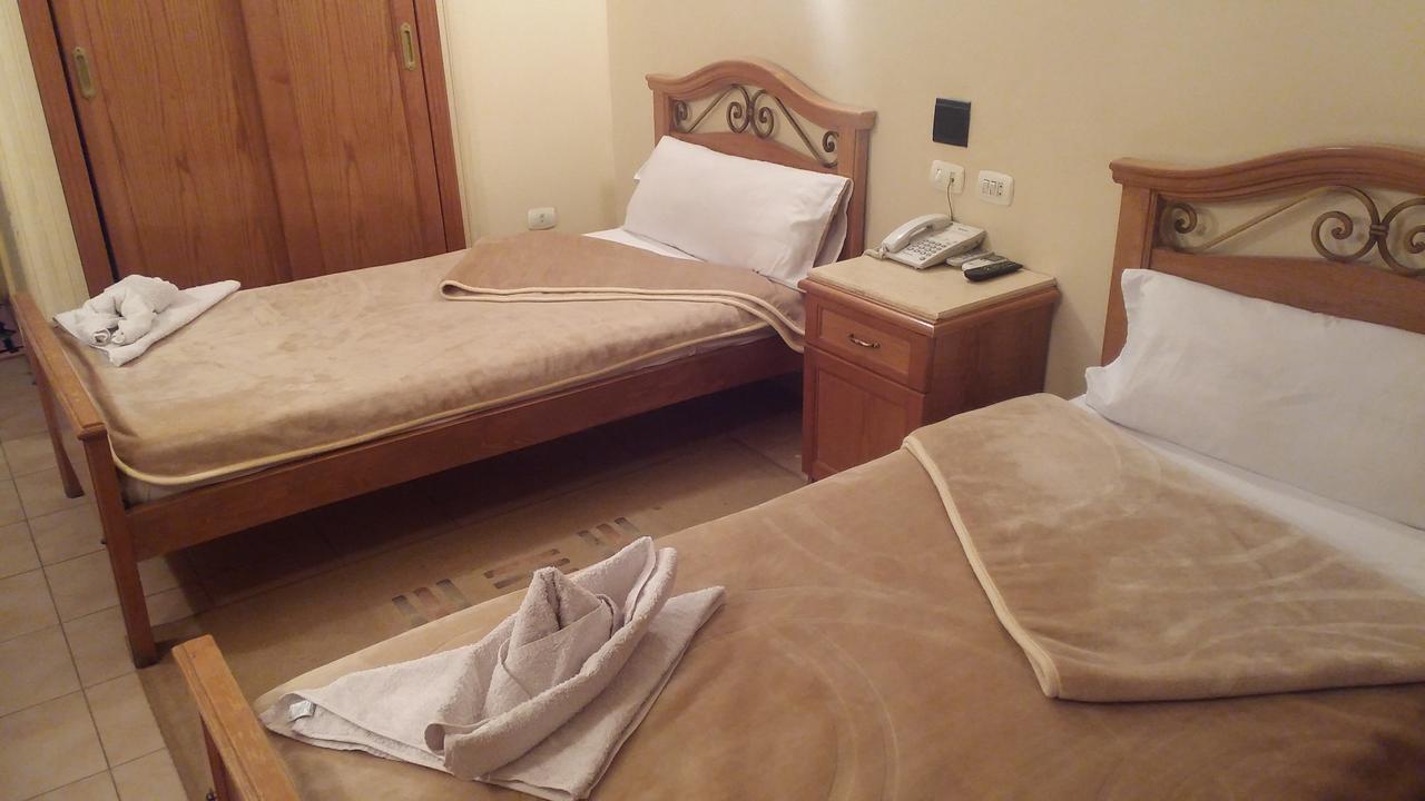Applicators Hotel Абу Симбел Екстериор снимка